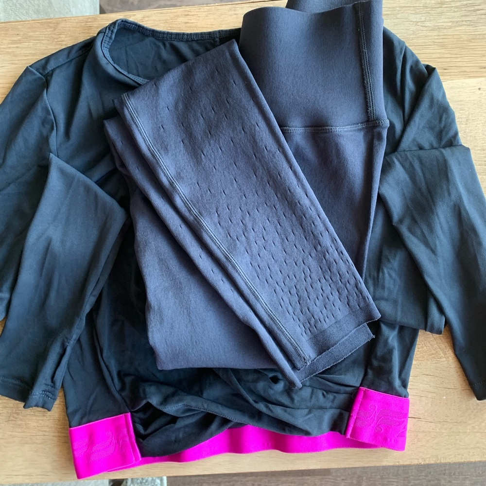 Fabletics navy pink set